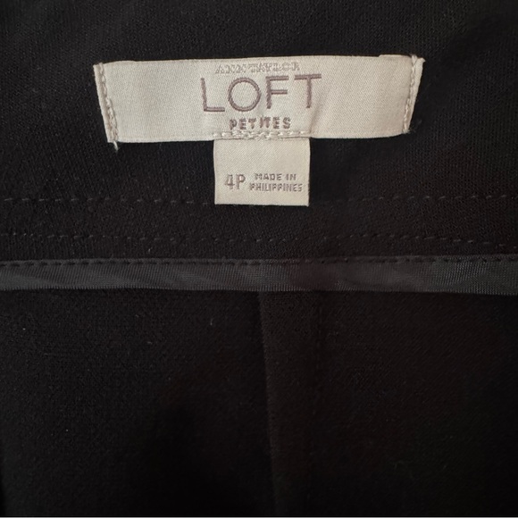LOFT Petite Pencil Skirt Black 4P Above-the-Knee Classic Workwear - Picture 11 of 11